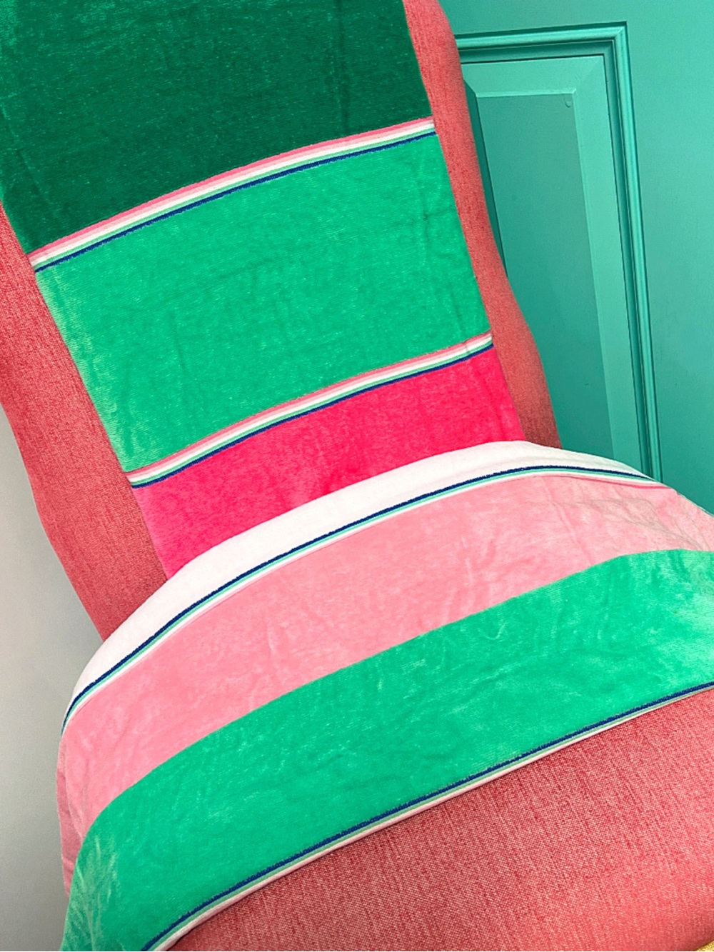 NWT Caro 100% cotton SO Soft! Vibrant Striped Beach Towel in Green, Pink & white